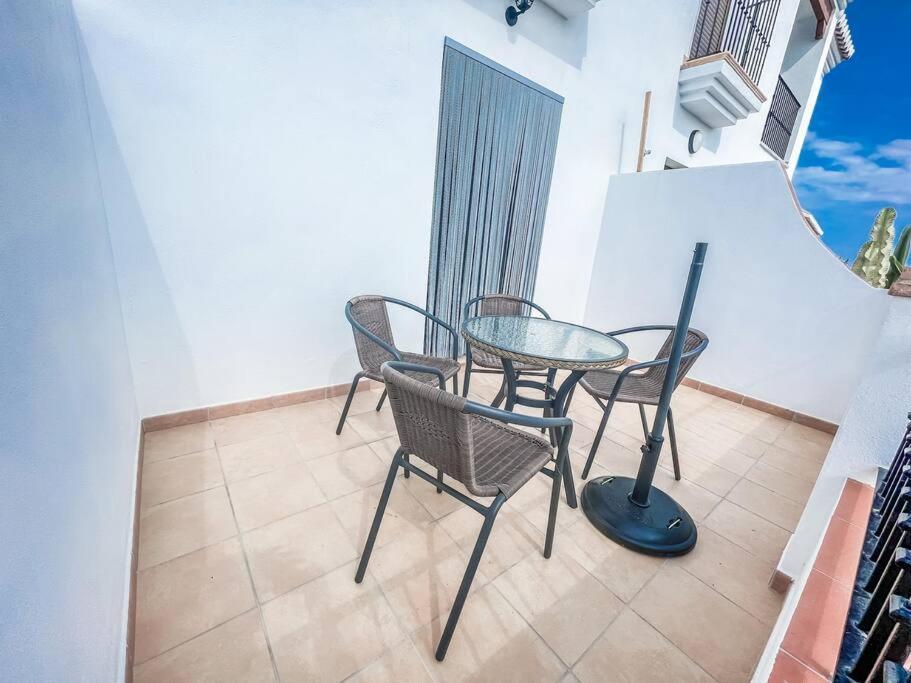Modern 2 Bed Apartment With Pool In Frigiliana Dış mekan fotoğraf