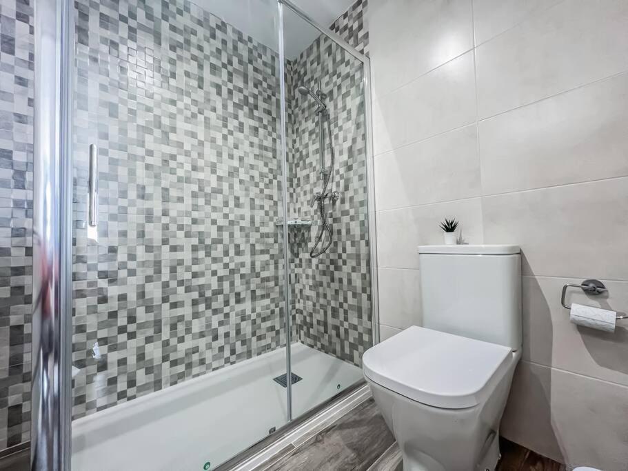 Modern 2 Bed Apartment With Pool In Frigiliana Dış mekan fotoğraf